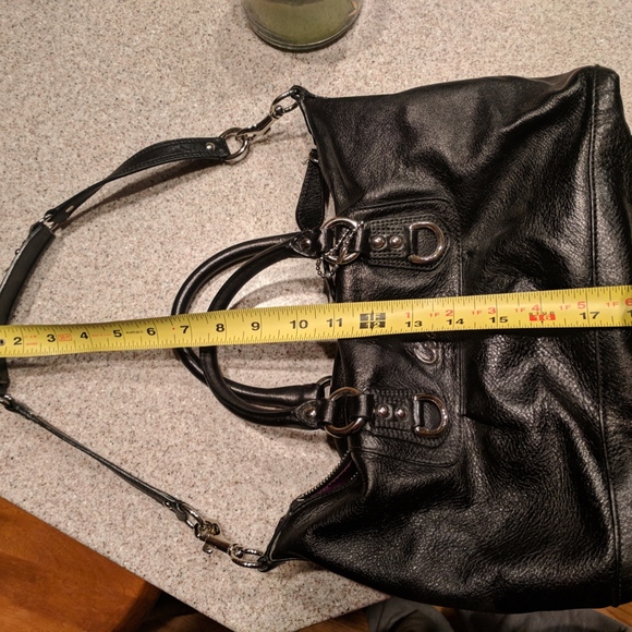 Authentic COACH black leather bag - Picture 5 of 6